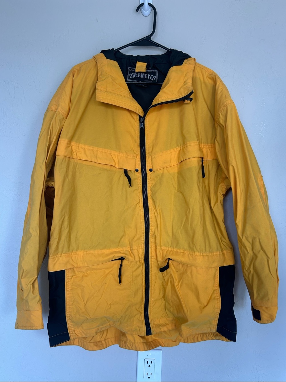 VTG Obermeyer Mens Ski Jacket Pullover Gold Black Snowboard Windbreaker L (1876)